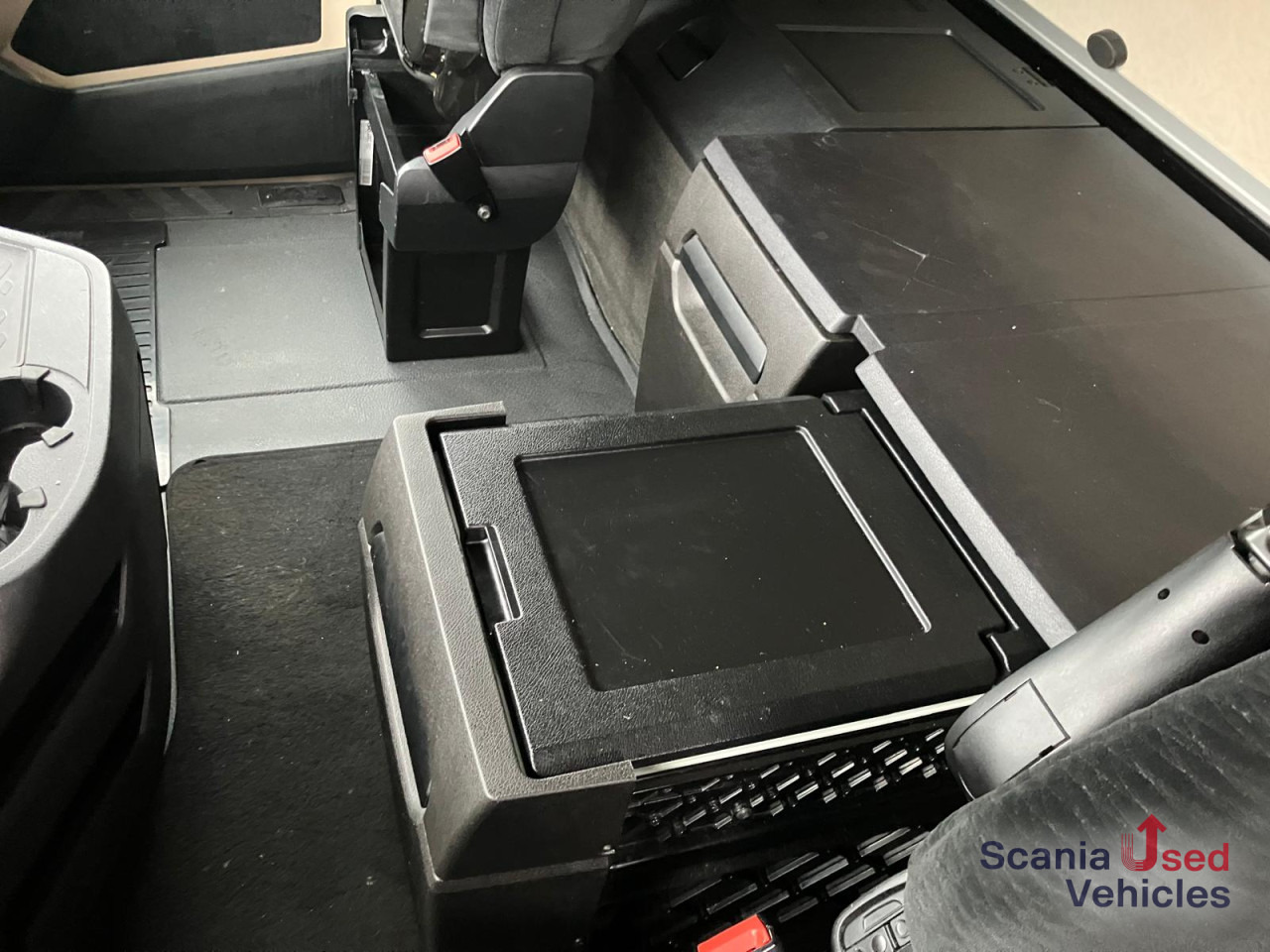 MERCEDES-BENZ Actros 1848 Retarder Blatt/Luft Retarder! - Тягач: фото 3 MERCEDES-BENZ Actros 1848 Retarder Blatt/Luft Retarder! - Тягач: фото 3