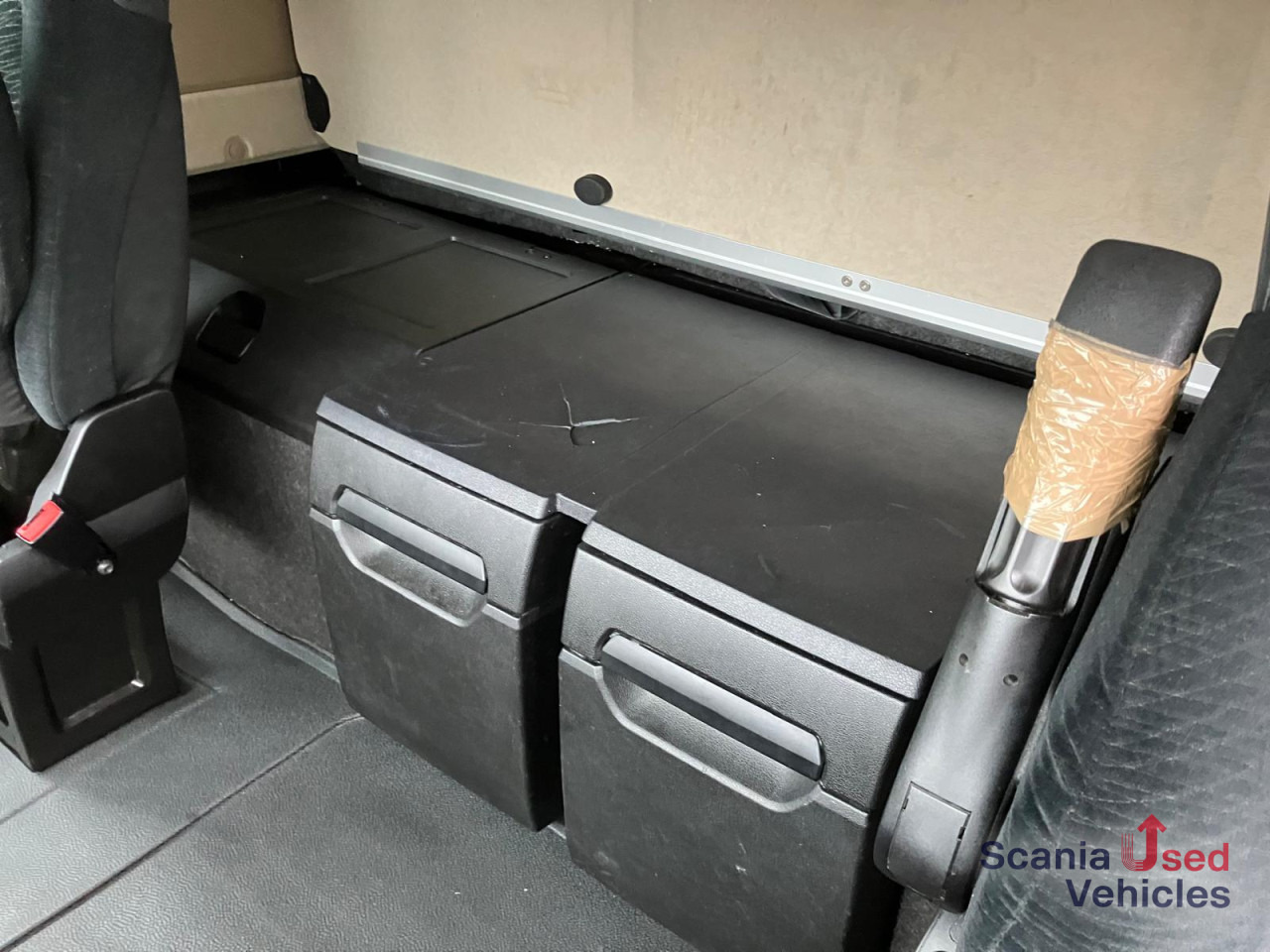 MERCEDES-BENZ Actros 1848 Retarder Blatt/Luft Retarder! - Тягач: фото 4 MERCEDES-BENZ Actros 1848 Retarder Blatt/Luft Retarder! - Тягач: фото 4