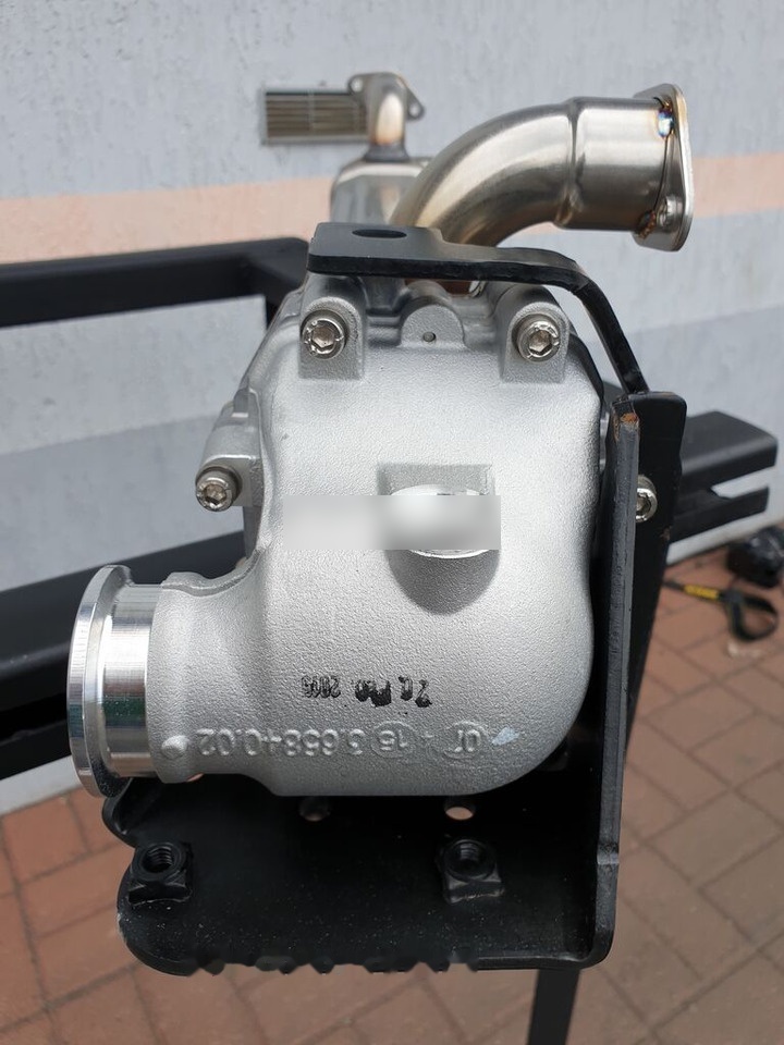 Volvo EGR COOLER, NEW OR RECONDITIONED 20722340 Volvo - Радиатор EGR для Грузовиков: фото 4 Volvo EGR COOLER, NEW OR RECONDITIONED 20722340 Volvo - Радиатор EGR для Грузовиков: фото 4