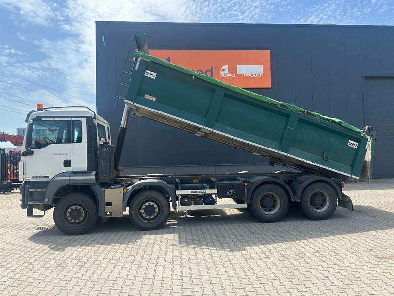MAN TGS 35.440 AJK HARDOX KIPPER (16.5m3), 8x4, MANUAL, EURO-5, TWIN-STEER, BIG AXLES - Самосвал: фото 3 MAN TGS 35.440 AJK HARDOX KIPPER (16.5m3), 8x4, MANUAL, EURO-5, TWIN-STEER, BIG AXLES - Самосвал: фото 3
