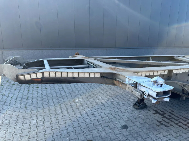 Полуприцеп-контейнеровоз/ Сменный кузов Van Hool 20FT ADR (EX/II, EX/III, FL, AT), SAF + DISC, empty weight: 2.990kg, galvanized, SAF Intradisc, NL-Chassis, ALCOA: фото 8
