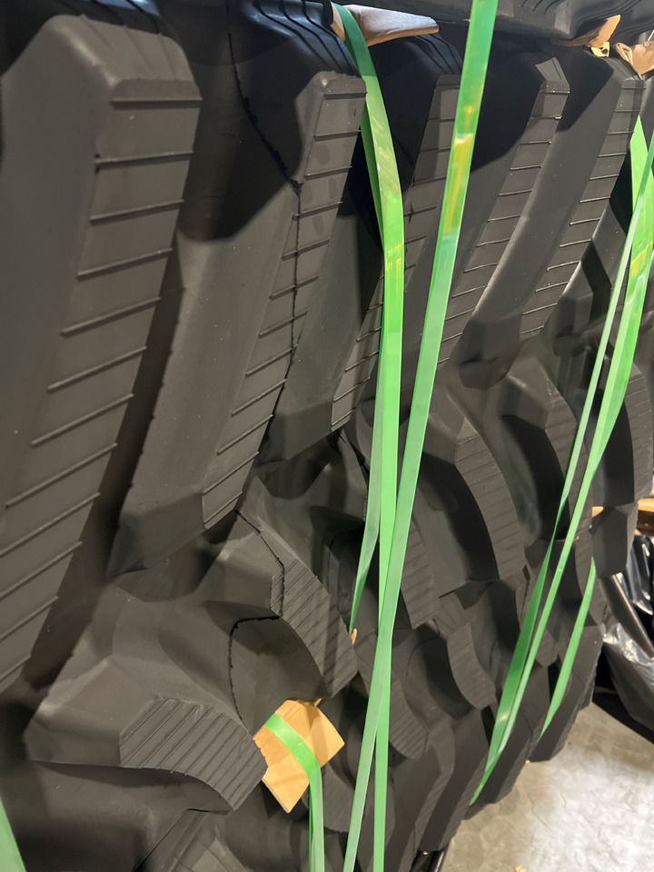 Rubber track for Challenger 65-75-85-95 - Гусеница для Гусеничных тракторов: фото 4 Rubber track for Challenger 65-75-85-95 - Гусеница для Гусеничных тракторов: фото 4