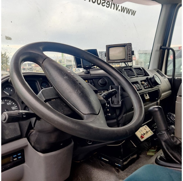 Грузовик с подъемником DAF CF: фото 10