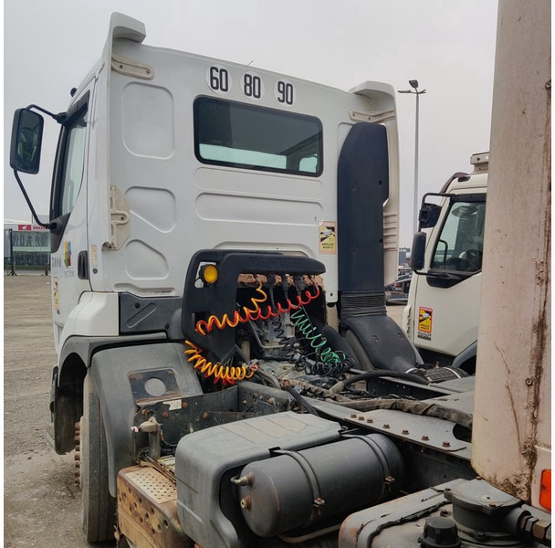 Renault 400 - Тягач: фото 4 Renault 400 - Тягач: фото 4