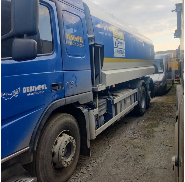 Volvo FM-400 - Грузовик-цистерна: фото 2 Volvo FM-400 - Грузовик-цистерна: фото 2