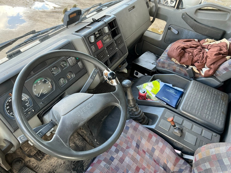 Iveco 120E18 - 3 HORSES - MANUAL - STEEL SUSPENSION - Коневоз: фото 4 Iveco 120E18 - 3 HORSES - MANUAL - STEEL SUSPENSION - Коневоз: фото 4