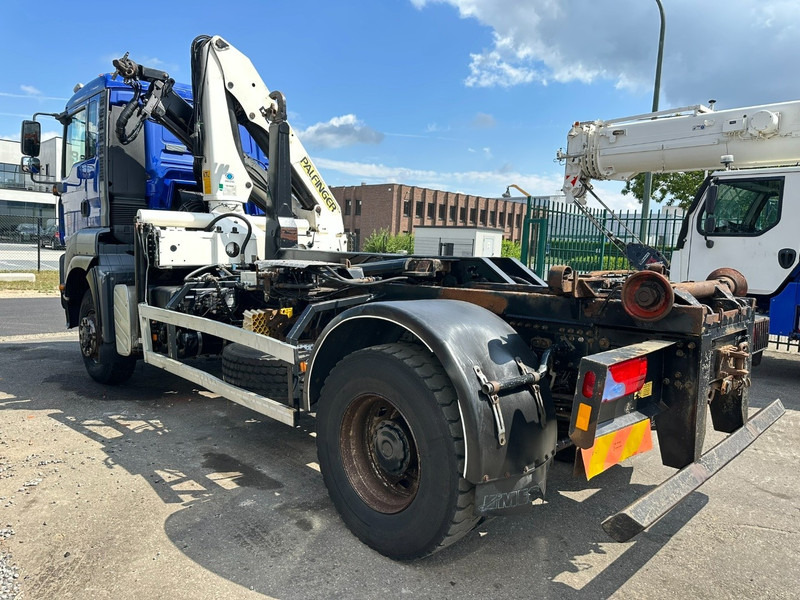 MAN TGA 18.310 4x4 HOOKLIFT + CRANE PALFINGER PK12000 - RADIO - ROTATOR - STEEL SPRING / HUB REDUCTION - MANUAL ZF - BE TRUCK - Крюковой мультилифт, Автоманипулятор: фото 5 MAN TGA 18.310 4x4 HOOKLIFT + CRANE PALFINGER PK12000 - RADIO - ROTATOR - STEEL SPRING / HUB REDUCTION - MANUAL ZF - BE TRUCK - Крюковой мультилифт, Автоманипулятор: фото 5