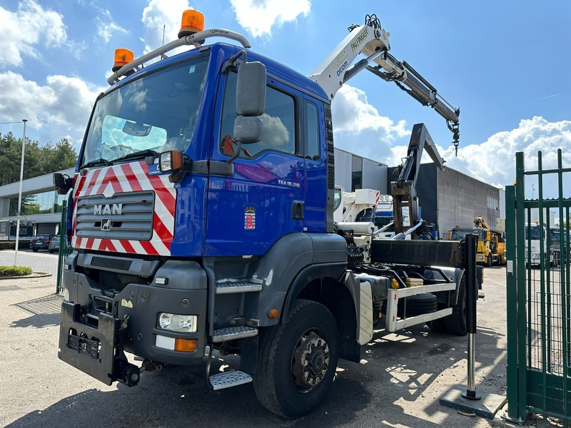 MAN TGA 18.310 4x4 HOOKLIFT + CRANE PALFINGER PK12000 - RADIO - ROTATOR - STEEL SPRING / HUB REDUCTION - MANUAL ZF - BE TRUCK - Крюковой мультилифт, Автоманипулятор: фото 3 MAN TGA 18.310 4x4 HOOKLIFT + CRANE PALFINGER PK12000 - RADIO - ROTATOR - STEEL SPRING / HUB REDUCTION - MANUAL ZF - BE TRUCK - Крюковой мультилифт, Автоманипулятор: фото 3