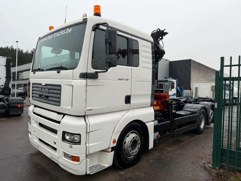 MAN TGA 26.430 6x2 HOOKLIFT + CRANE PALFINGER PK 19000 B (3x) + RADIO + ROTATOR - LIFT + STEERING AXLE - BE TRUCK - Крюковой мультилифт, Автоманипулятор: фото 4 MAN TGA 26.430 6x2 HOOKLIFT + CRANE PALFINGER PK 19000 B (3x) + RADIO + ROTATOR - LIFT + STEERING AXLE - BE TRUCK - Крюковой мультилифт, Автоманипулятор: фото 4