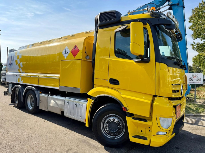 Mercedes-Benz ANTOS 2632 6x2 FUEL TANKER 16.000L - 4 COMP - DIESEL / PETROL - RETARDER - EURO 6 - LIFT / STEERING AXLE - *FULL AIR* - BE TRUCK - Грузовик-цистерна: фото 1 Mercedes-Benz ANTOS 2632 6x2 FUEL TANKER 16.000L - 4 COMP - DIESEL / PETROL - RETARDER - EURO 6 - LIFT / STEERING AXLE - *FULL AIR* - BE TRUCK - Грузовик-цистерна: фото 1