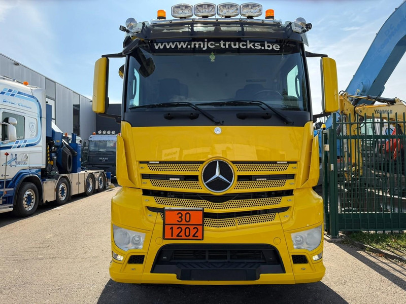 Mercedes-Benz ANTOS 2632 6x2 FUEL TANKER 16.000L - 4 COMP - DIESEL / PETROL - RETARDER - EURO 6 - LIFT / STEERING AXLE - *FULL AIR* - BE TRUCK - Грузовик-цистерна: фото 2 Mercedes-Benz ANTOS 2632 6x2 FUEL TANKER 16.000L - 4 COMP - DIESEL / PETROL - RETARDER - EURO 6 - LIFT / STEERING AXLE - *FULL AIR* - BE TRUCK - Грузовик-цистерна: фото 2