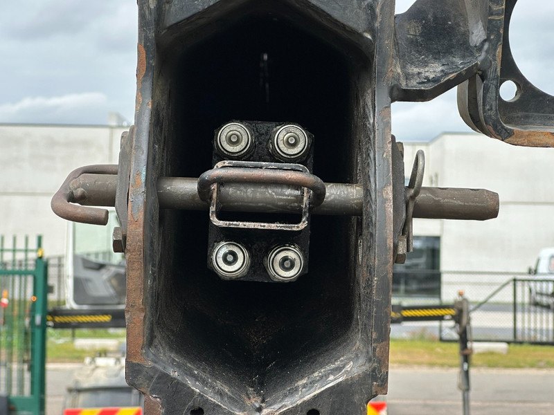 Автоманипулятор Renault C460 8x4 HOOKLIFT + CRANE HIAB 288 E-6 HIDUO - RADIO - 5/6 F - STEEL SPRING / HUB REDUCTION: фото 16