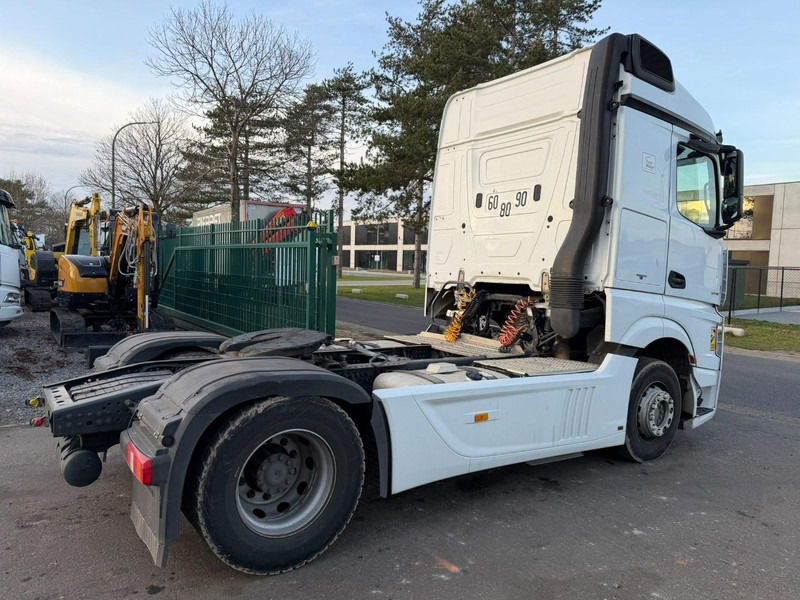 Mercedes-Benz Actros 1845 - *533.000km* - STREAMSPACE - SIDESKIRTS - 2 DIESEL TANKS - FRIGO - EURO 6 - Тягач: фото 4 Mercedes-Benz Actros 1845 - *533.000km* - STREAMSPACE - SIDESKIRTS - 2 DIESEL TANKS - FRIGO - EURO 6 - Тягач: фото 4