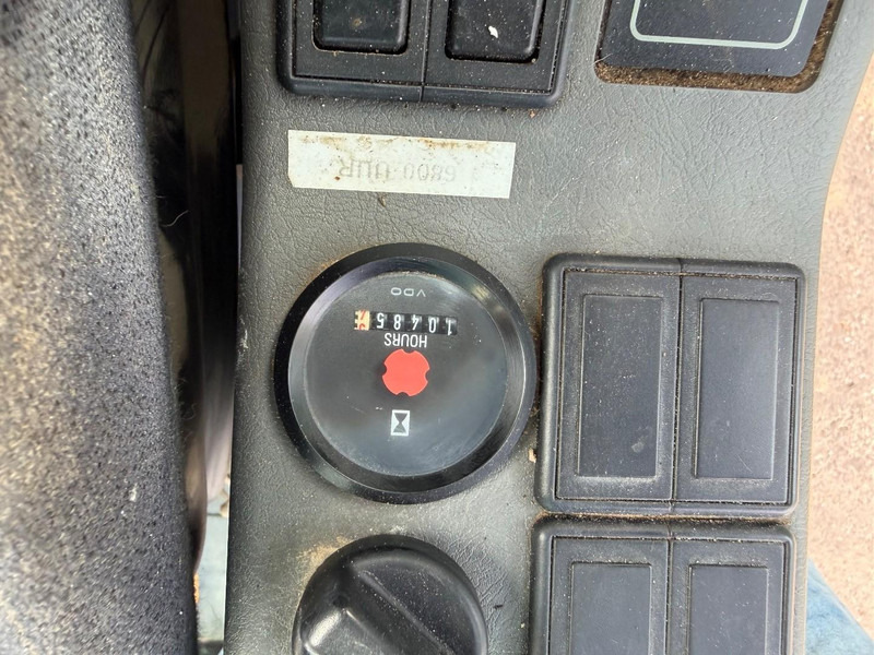 Колёсный экскаватор Volvo EW 140 B *FULL HYDR* - BLADE - 10.485h - TILT BUCKET -  CE - NL MACHINE - GOOD CONDITION: фото 10