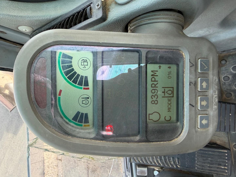 Колёсный экскаватор Volvo EW 140 B *FULL HYDR* - BLADE - 10.485h - TILT BUCKET -  CE - NL MACHINE - GOOD CONDITION: фото 8