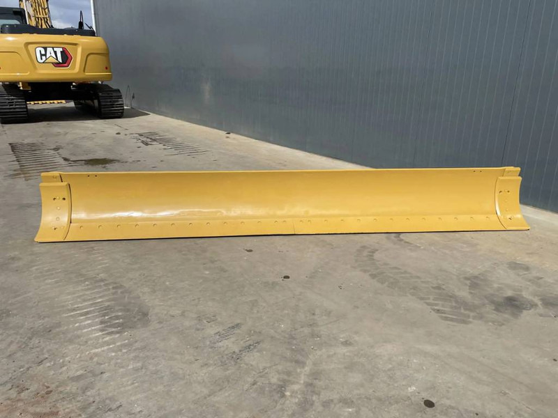 Cat 140K Moldboard - Отвал для Строительной техники: фото 1 Cat 140K Moldboard - Отвал для Строительной техники: фото 1
