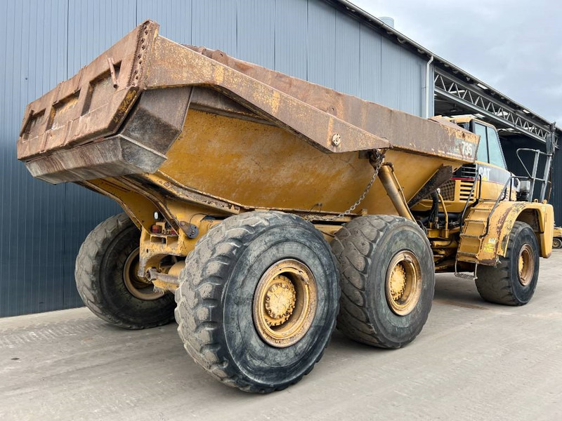 Cat 735 - Сочленённый самосвал: фото 4 Cat 735 - Сочленённый самосвал: фото 4