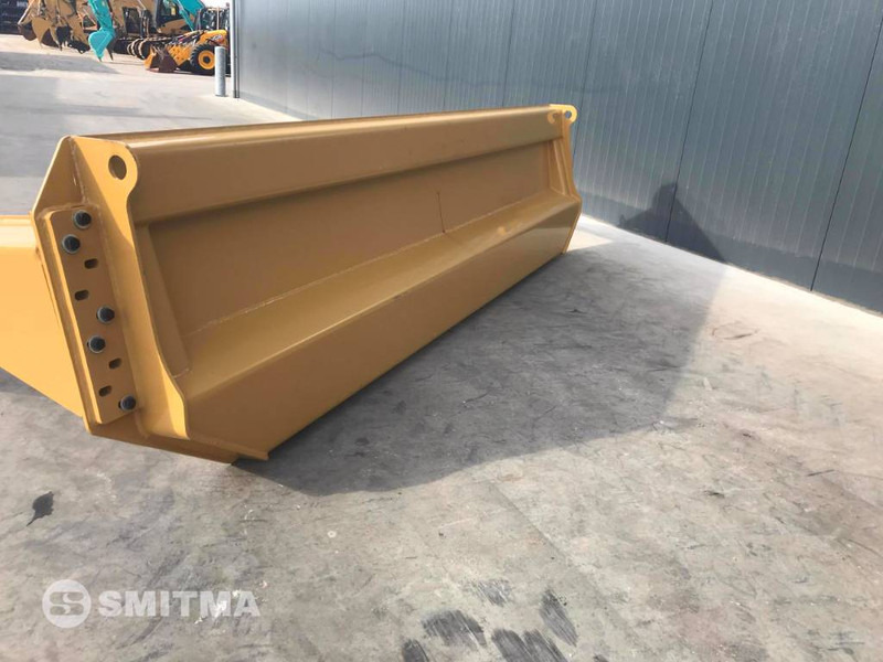 Cat 740 - Гидроборт для Строительной техники: фото 2 Cat 740 - Гидроборт для Строительной техники: фото 2
