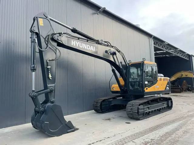 Hyundai R215L - Гусеничный экскаватор: фото 1 Hyundai R215L - Гусеничный экскаватор: фото 1