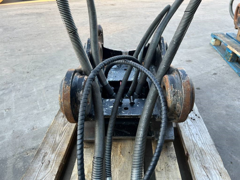 OilQuick OQ65 - M314F / M316F / M318F - Сцепное устройство для Строительной техники: фото 5 OilQuick OQ65 - M314F / M316F / M318F - Сцепное устройство для Строительной техники: фото 5