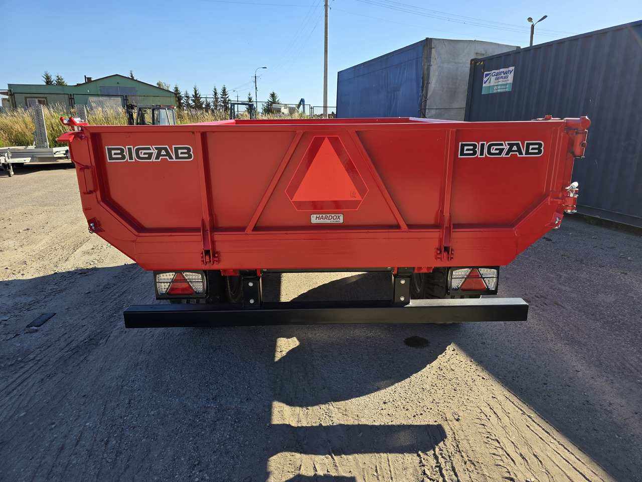BIGAB BT-8 HARDOX - Сельскохозяйственный прицеп-самосвал: фото 5 BIGAB BT-8 HARDOX - Сельскохозяйственный прицеп-самосвал: фото 5