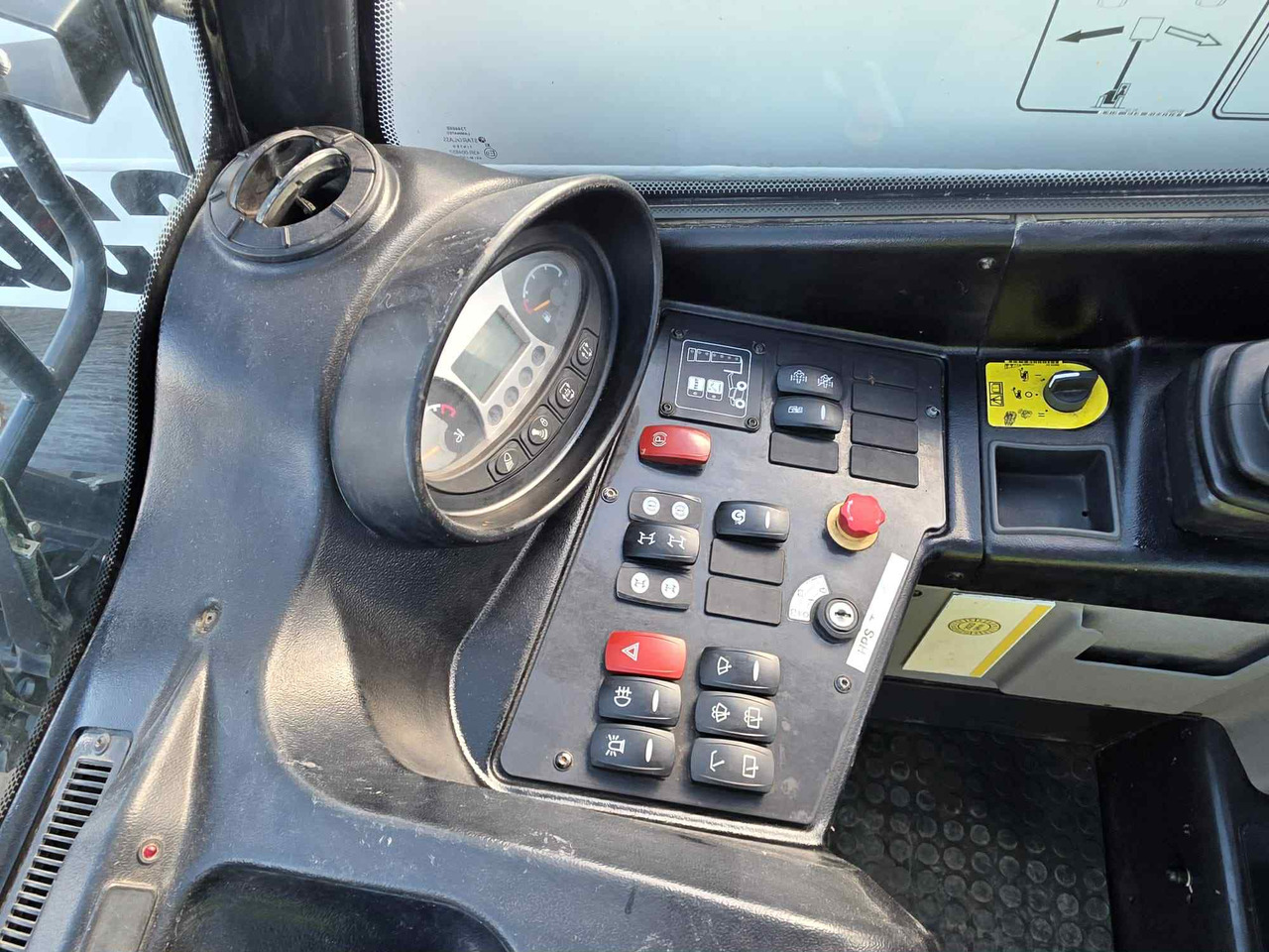 BOBCAT T 35.130SLT - Телескопический погрузчик: фото 3 BOBCAT T 35.130SLT - Телескопический погрузчик: фото 3