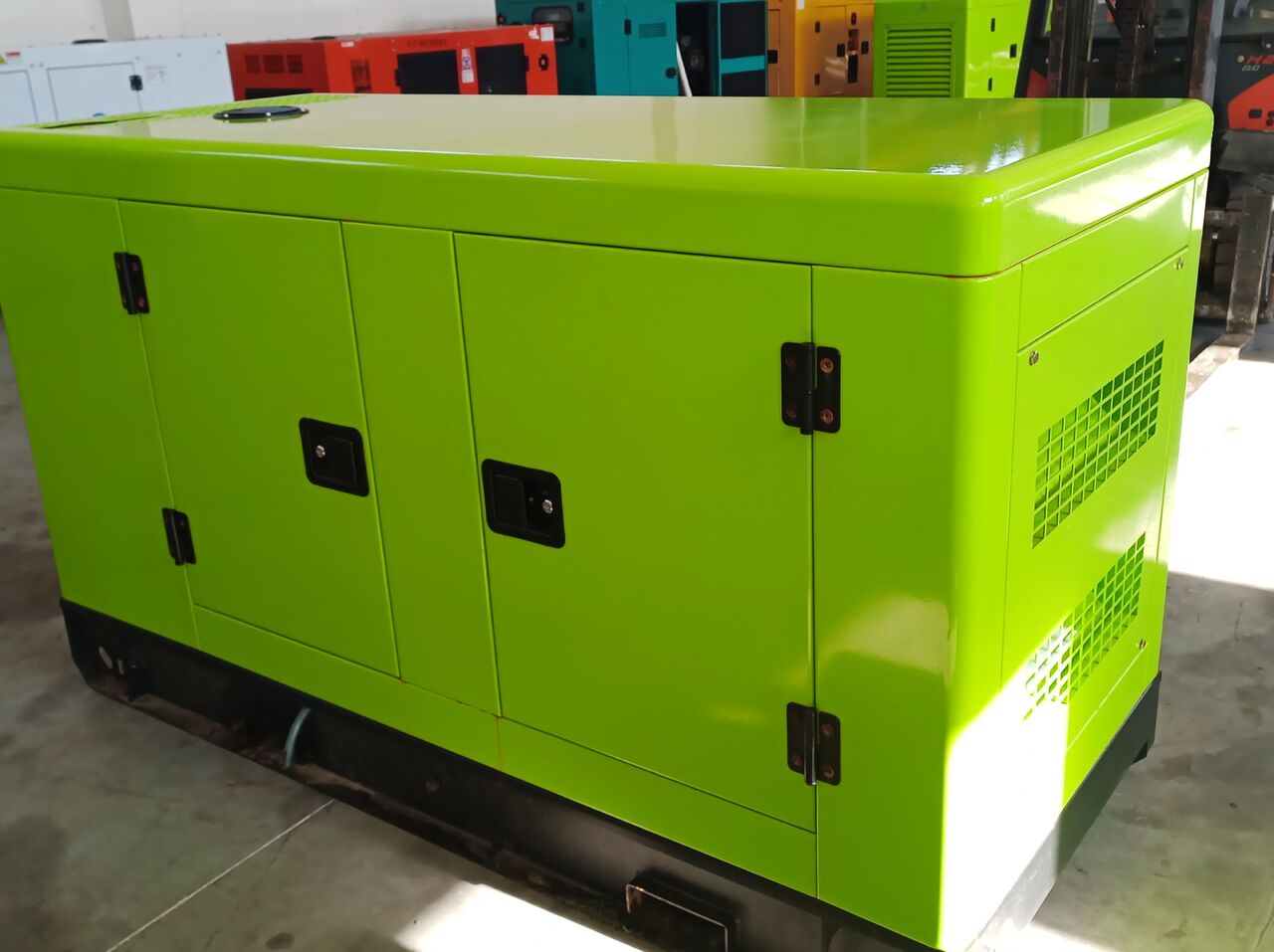 COMPAL POWER 30 kW - Электрогенератор: фото 5 COMPAL POWER 30 kW - Электрогенератор: фото 5