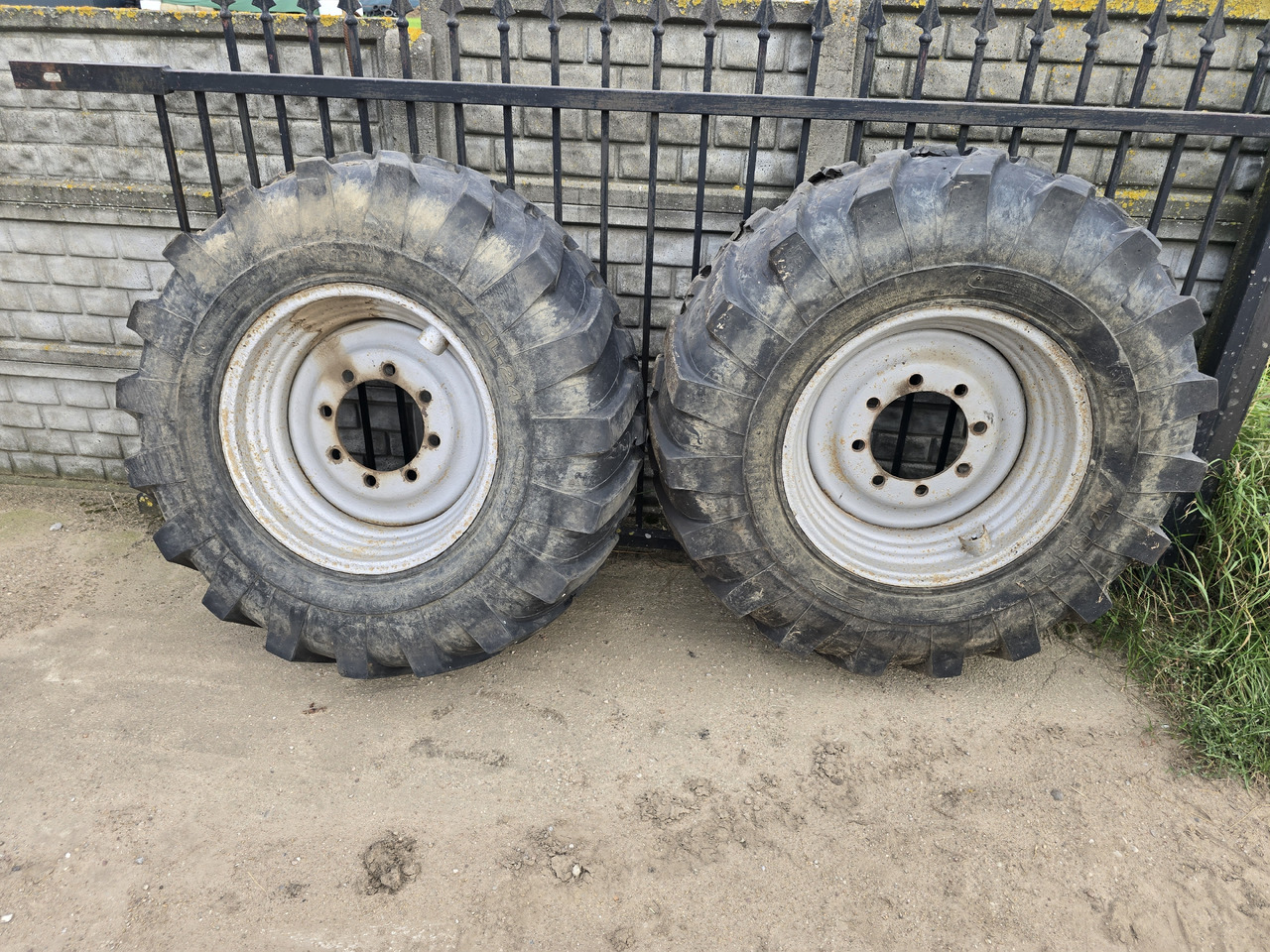 FORERUNNER 17.5 - 24 - Колесо для Сельскохозяйственной техники: фото 1 FORERUNNER 17.5 - 24 - Колесо для Сельскохозяйственной техники: фото 1