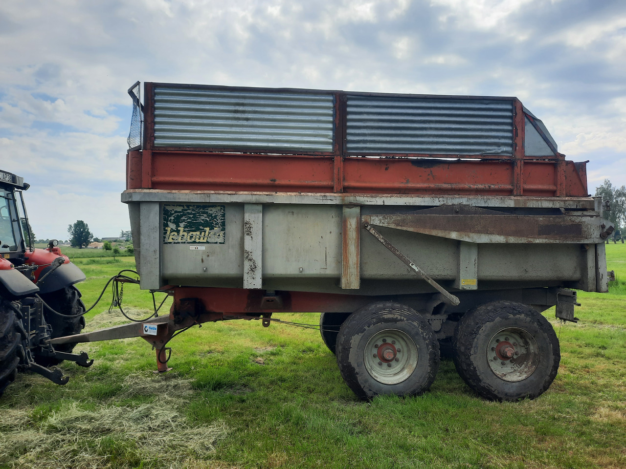 Сельскохозяйственный прицеп-самосвал LEBOULCH RB2120 (12 ton / 25 m3): фото 6 Сельскохозяйственный прицеп-самосвал LEBOULCH RB2120 (12 ton / 25 m3): фото 6