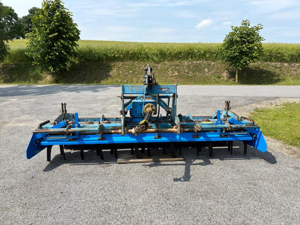 Lemken Zirkon 9/300 - Борона: фото 1 Lemken Zirkon 9/300 - Борона: фото 1