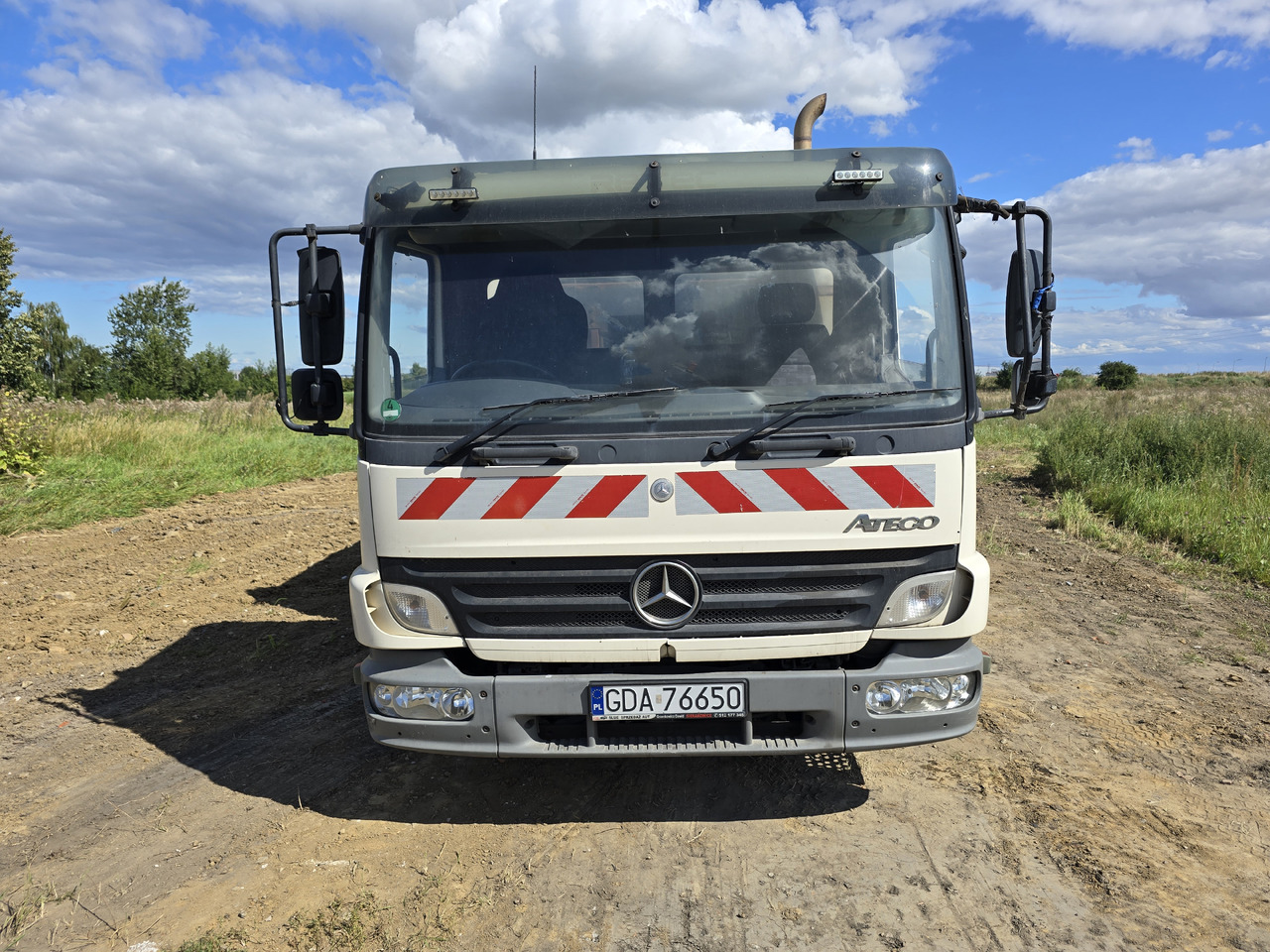 MERCEDES-BENZ Atego - Подметально-уборочная машина: фото 4 MERCEDES-BENZ Atego - Подметально-уборочная машина: фото 4