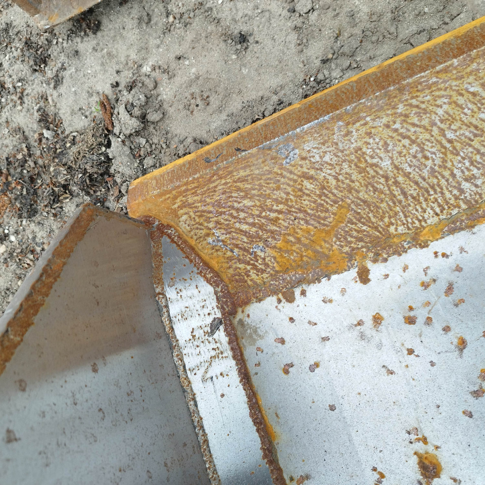 Manitou - Ковш для погрузчика: фото 5 Manitou - Ковш для погрузчика: фото 5