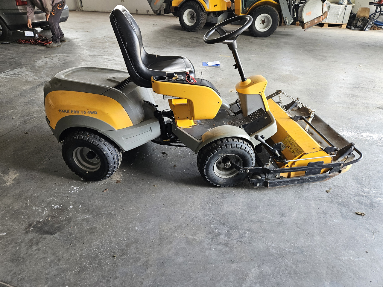 Stiga Park Pro 16 4WD - Газонокосилка: фото 2 Stiga Park Pro 16 4WD - Газонокосилка: фото 2
