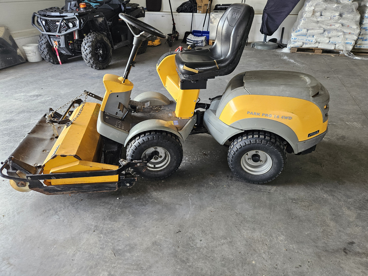 Stiga Park Pro 16 4WD - Газонокосилка: фото 2 Stiga Park Pro 16 4WD - Газонокосилка: фото 2