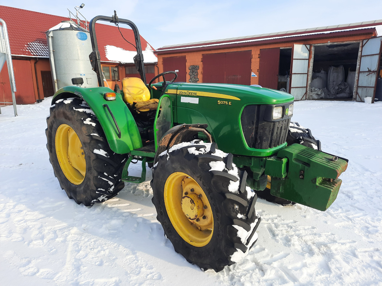 John-deere 5075E - Трактор: фото 2 John-deere 5075E - Трактор: фото 2