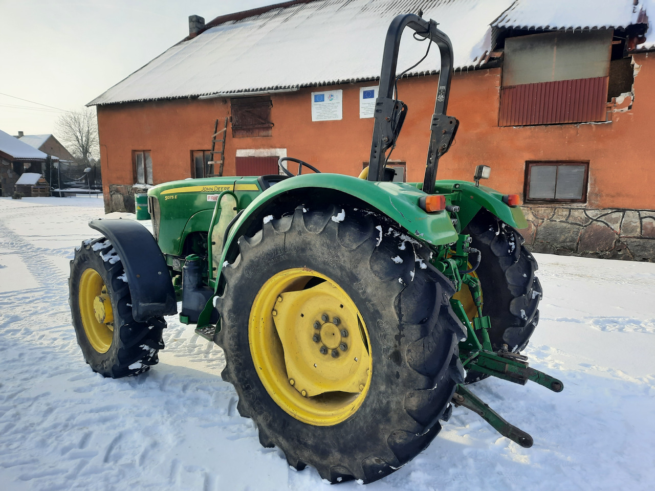 John-deere 5075E - Трактор: фото 4 John-deere 5075E - Трактор: фото 4