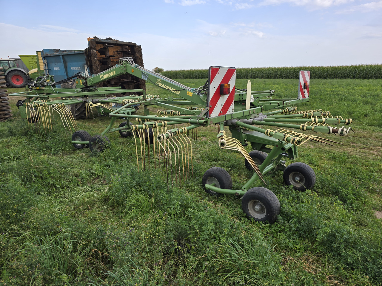 Krone Swadro 710/26T - Сеноворошилка: фото 1 Krone Swadro 710/26T - Сеноворошилка: фото 1