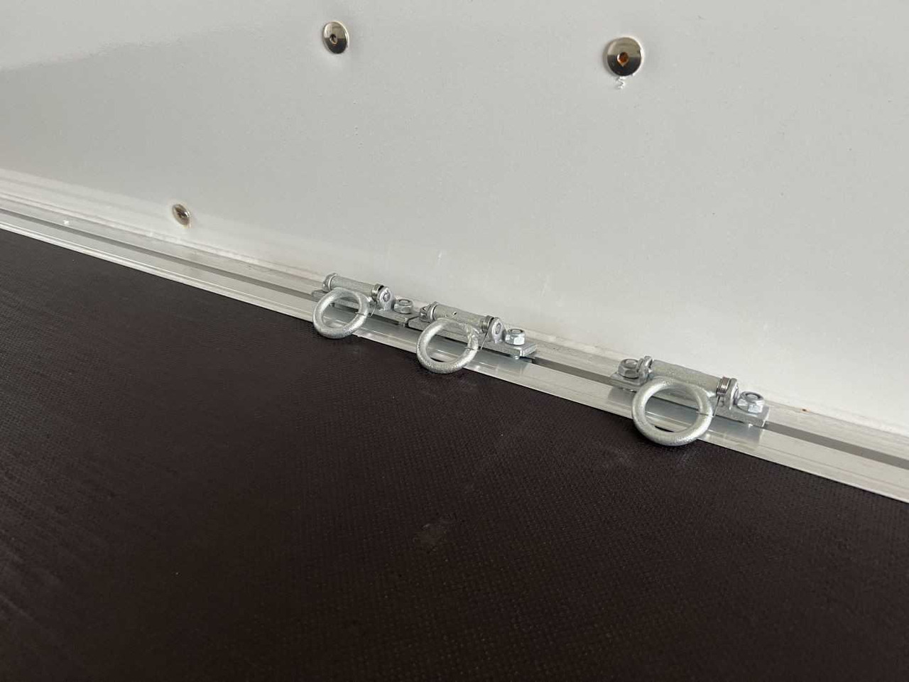 Новый Прицеп-фургон BLYSS FS1330/180HL Kofferanhänger: фото 13