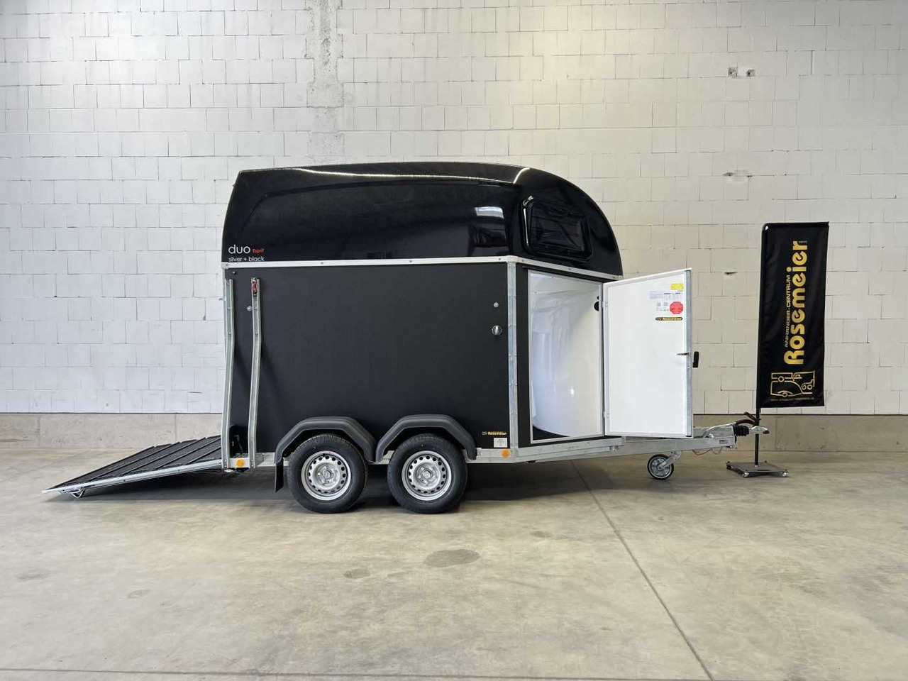 BOECKMANN Duo Esprit silv+bl SK TrS 100 Pferdeanhänger - Прицеп-коневоз: фото 1 BOECKMANN Duo Esprit silv+bl SK TrS 100 Pferdeanhänger - Прицеп-коневоз: фото 1