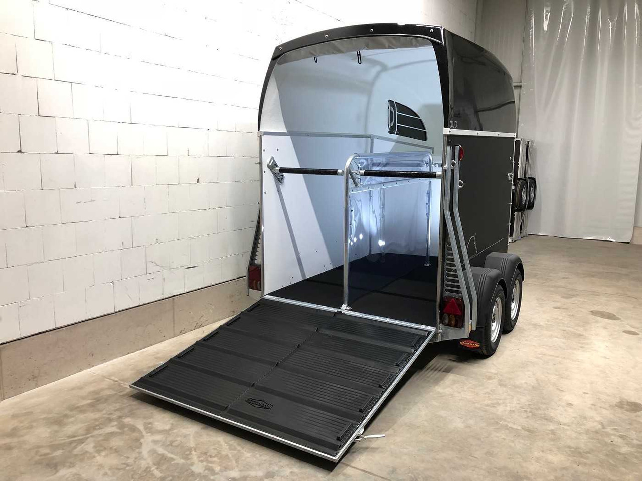 BOECKMANN Duo R ALB Pferdeanhänger - Прицеп-коневоз: фото 4 BOECKMANN Duo R ALB Pferdeanhänger - Прицеп-коневоз: фото 4