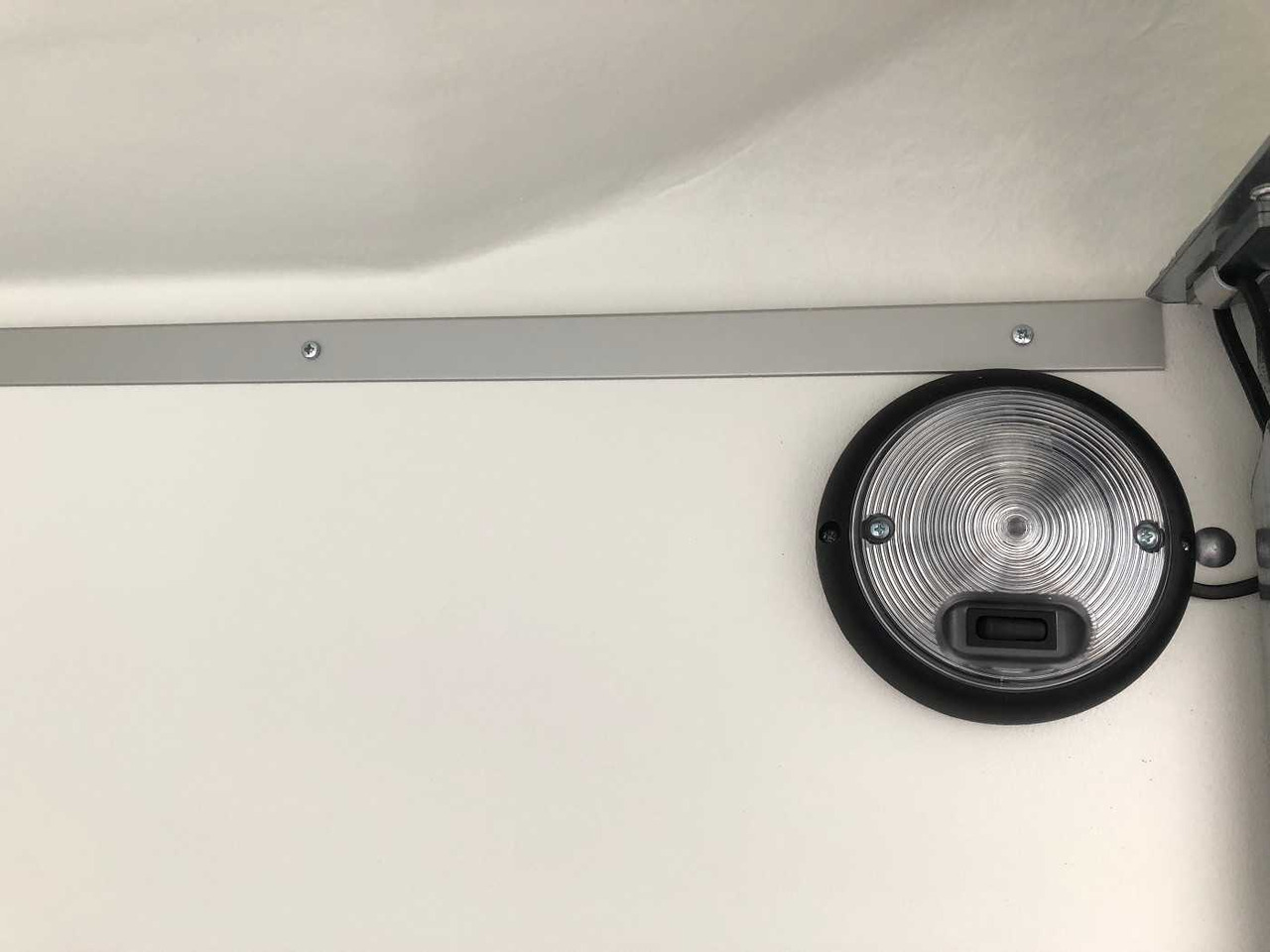 BOECKMANN KT 3015/20 H Kofferanhänger лизинг BOECKMANN KT 3015/20 H Kofferanhänger: фото 19 BOECKMANN KT 3015/20 H Kofferanhänger лизинг BOECKMANN KT 3015/20 H Kofferanhänger: фото 19