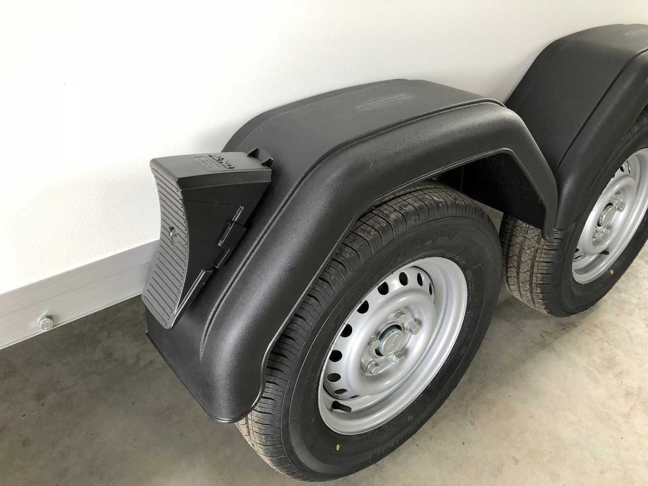 BOECKMANN KT 3015/20 H Kofferanhänger лизинг BOECKMANN KT 3015/20 H Kofferanhänger: фото 24 BOECKMANN KT 3015/20 H Kofferanhänger лизинг BOECKMANN KT 3015/20 H Kofferanhänger: фото 24