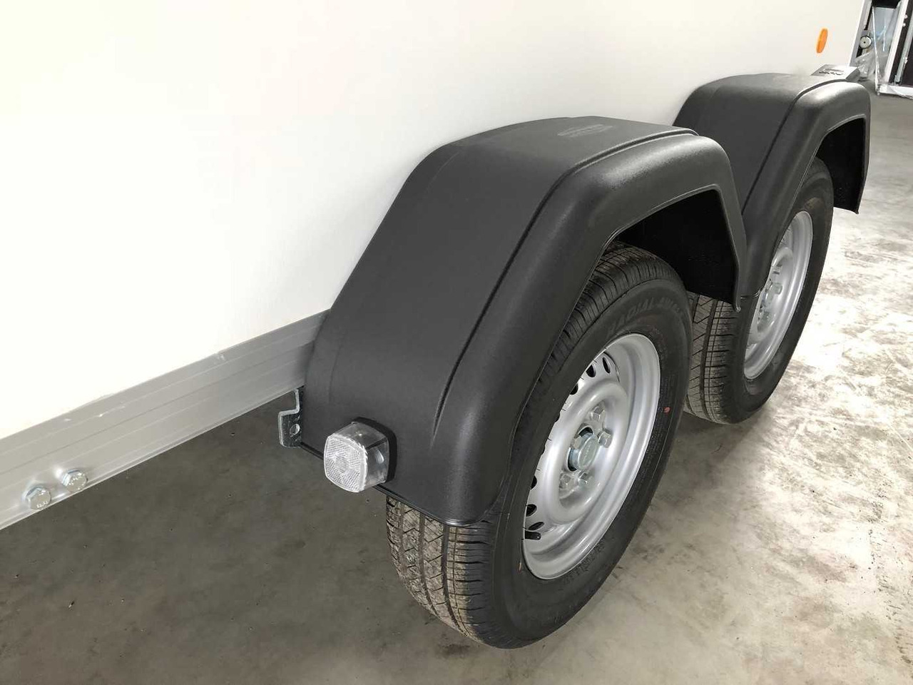 BOECKMANN KT 3015/20 H Kofferanhänger лизинг BOECKMANN KT 3015/20 H Kofferanhänger: фото 10 BOECKMANN KT 3015/20 H Kofferanhänger лизинг BOECKMANN KT 3015/20 H Kofferanhänger: фото 10