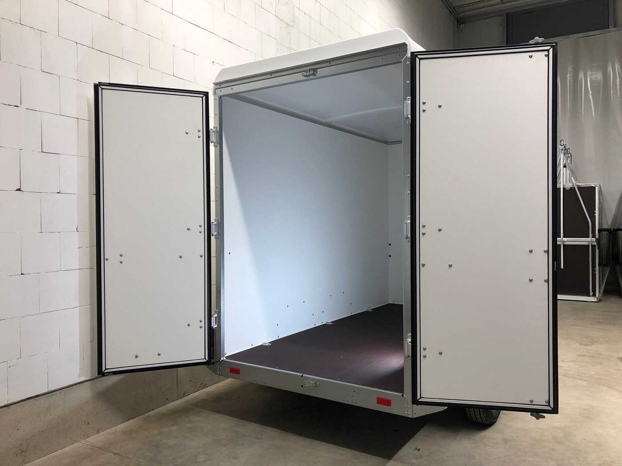 BOECKMANN KT 3015/27 H F Kofferanhänger лизинг BOECKMANN KT 3015/27 H F Kofferanhänger: фото 11