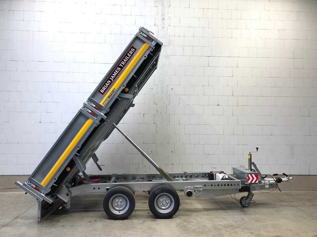 BRIAN_JAMES Tipper 526-3116-35-2-12 Rückwärtskipper - Самосвальный прицеп: фото 1 BRIAN_JAMES Tipper 526-3116-35-2-12 Rückwärtskipper - Самосвальный прицеп: фото 1