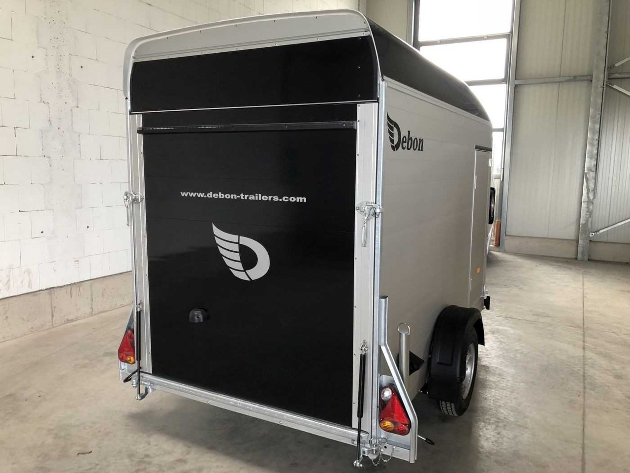 CHEVAL LIBERTE DEBON C300 Roadster Kofferanhänger - Прицеп для мотоцикла: фото 3 CHEVAL LIBERTE DEBON C300 Roadster Kofferanhänger - Прицеп для мотоцикла: фото 3