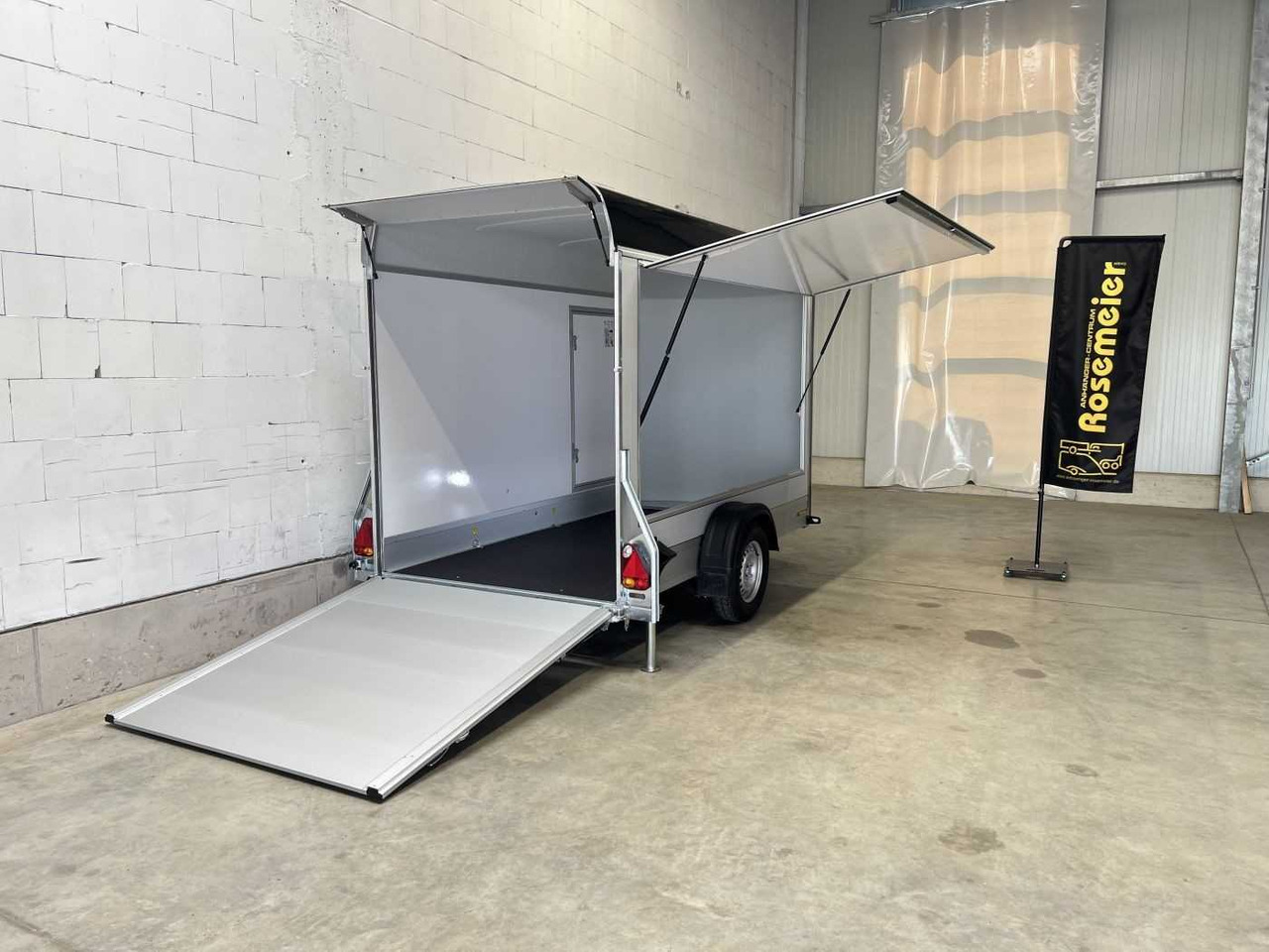 CHEVAL LIBERTE DEBON C300 Roadster Verk.Kl Tür Kofferanhänger - Торговый прицеп: фото 2 CHEVAL LIBERTE DEBON C300 Roadster Verk.Kl Tür Kofferanhänger - Торговый прицеп: фото 2