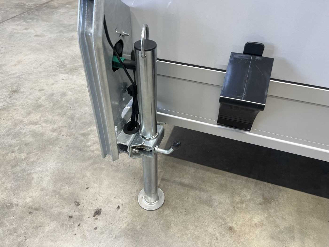 CHEVAL LIBERTE DEBON C400 Roadster Verkl ALF Tür Kofferanhänger - Прицеп для мотоцикла: фото 5 CHEVAL LIBERTE DEBON C400 Roadster Verkl ALF Tür Kofferanhänger - Прицеп для мотоцикла: фото 5