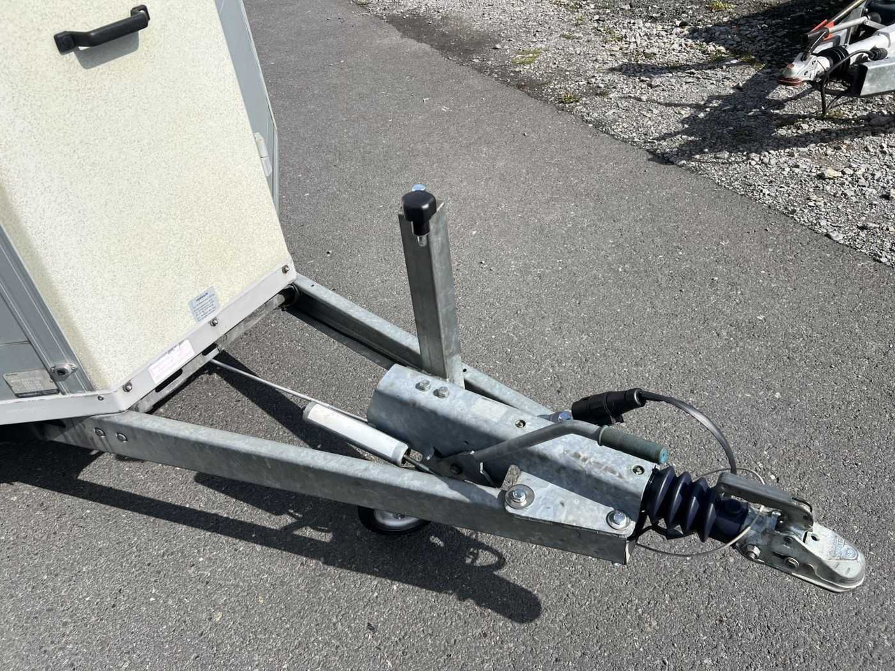 Прицеп для легкового автомобиля HUMBAUR HP 2000 Pferdeanhänger: фото 25