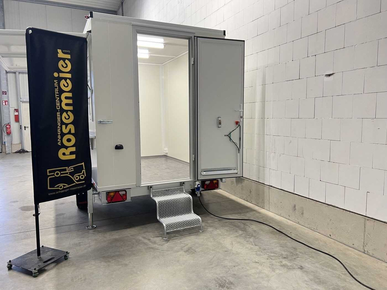 ROSEMEIER VE Kassenhäuschen TK C 08.25 Verkaufsanhänger - Торговый прицеп: фото 5 ROSEMEIER VE Kassenhäuschen TK C 08.25 Verkaufsanhänger - Торговый прицеп: фото 5